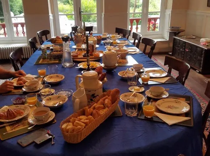 Aita Oda ve Kahvaltı Ciboure