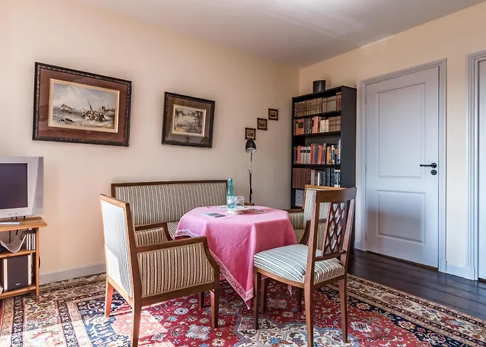 Aita Oda ve Kahvaltı 3*