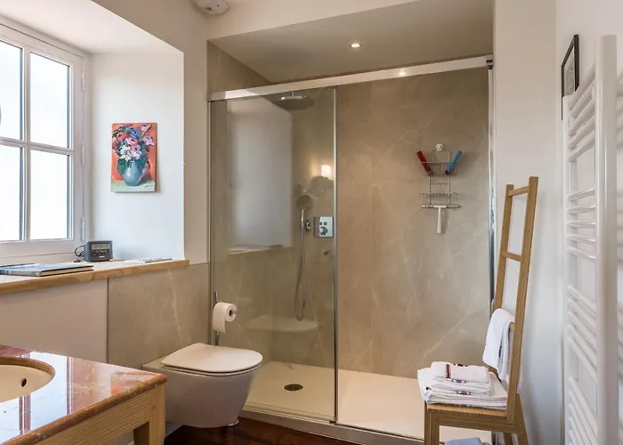 Oda ve Kahvaltı Aita 3*