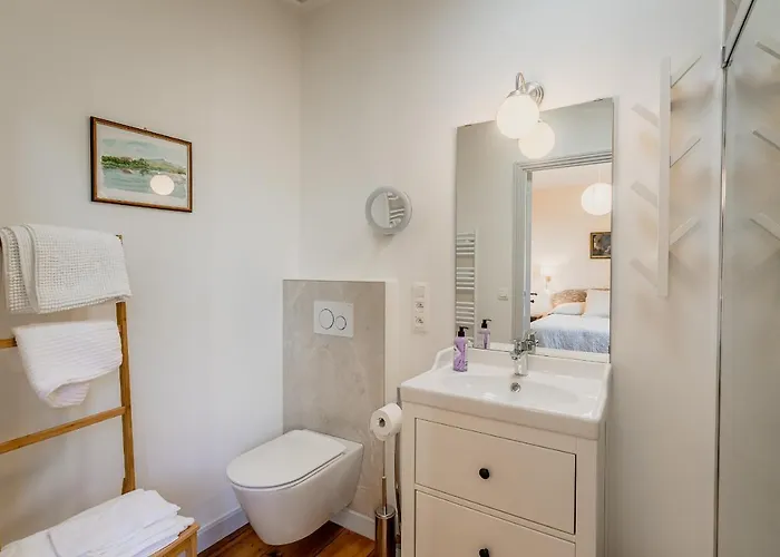 Oda ve Kahvaltı Aita 3*