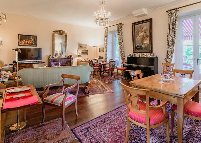 Oda ve Kahvaltı Aita Ciboure