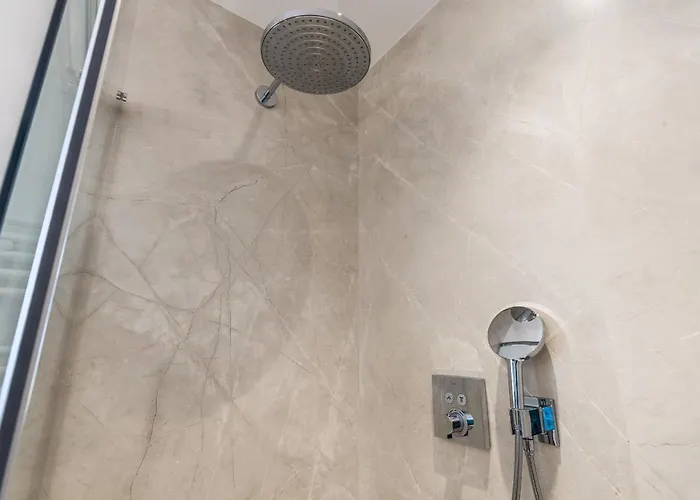 Aita Oda ve Kahvaltı 3*