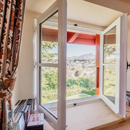 לינה וארוחת בוקר Aita