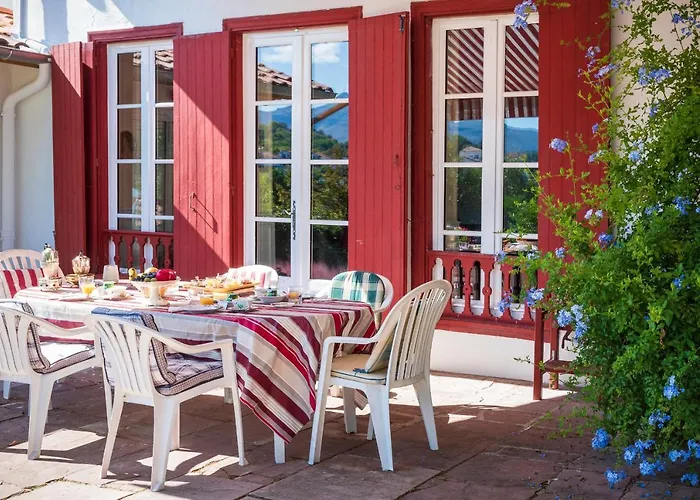 Aita Bed & Breakfast